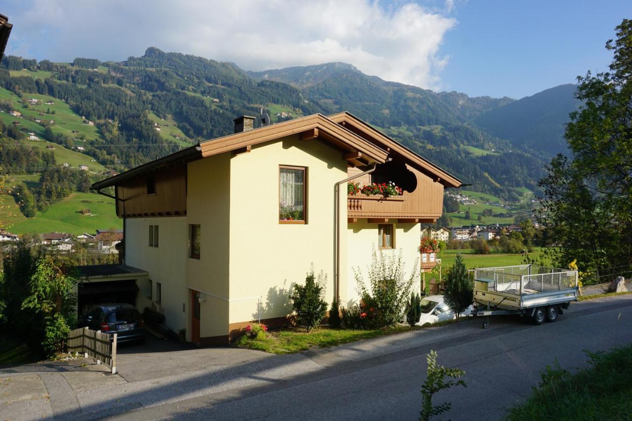 Haus Dornauer Lägenhet Hippach Exteriör bild