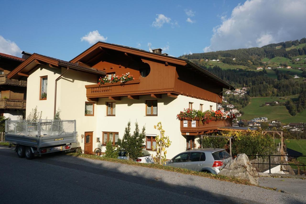 Haus Dornauer Lägenhet Hippach Exteriör bild