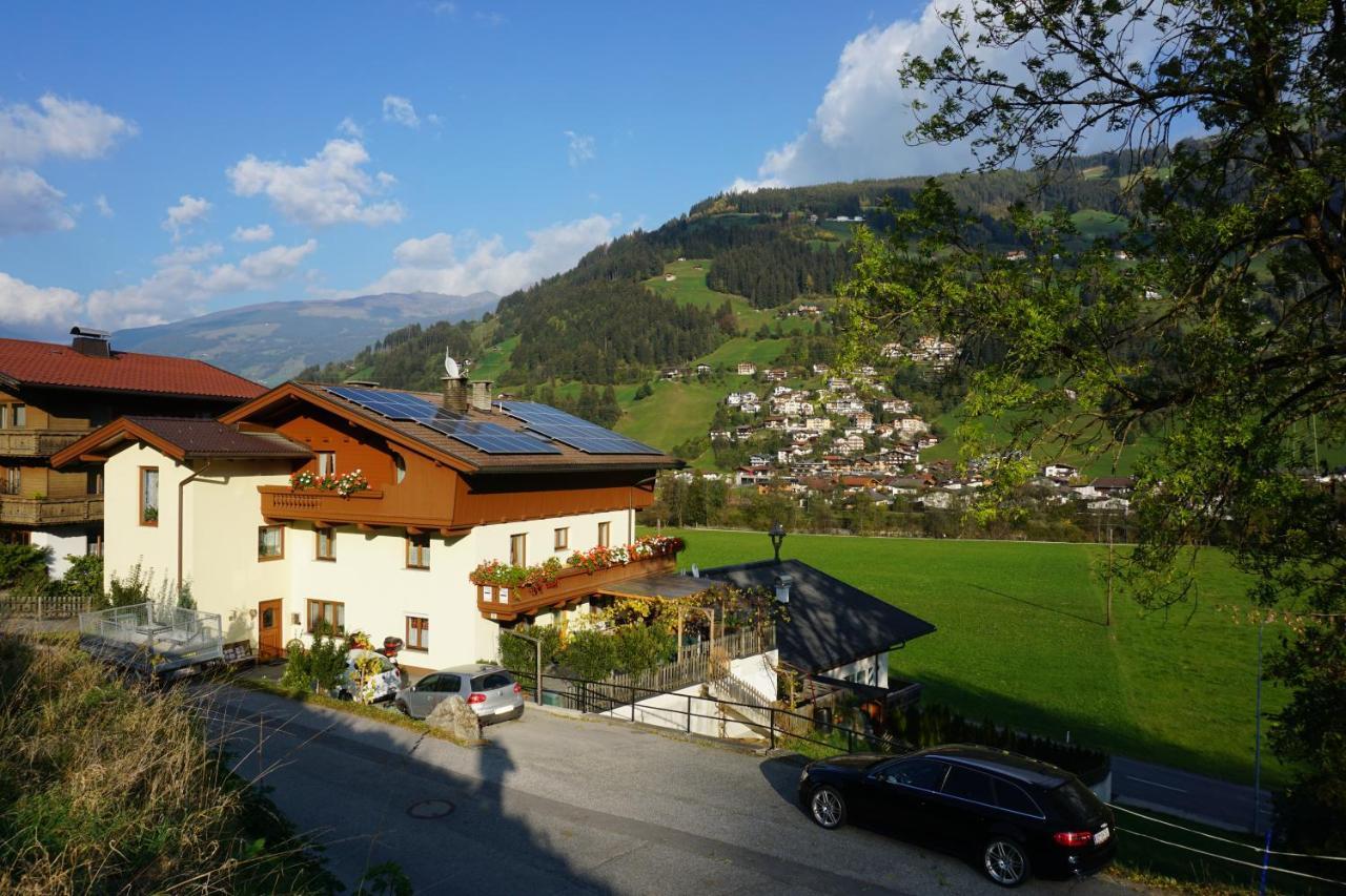 Haus Dornauer Lägenhet Hippach Exteriör bild